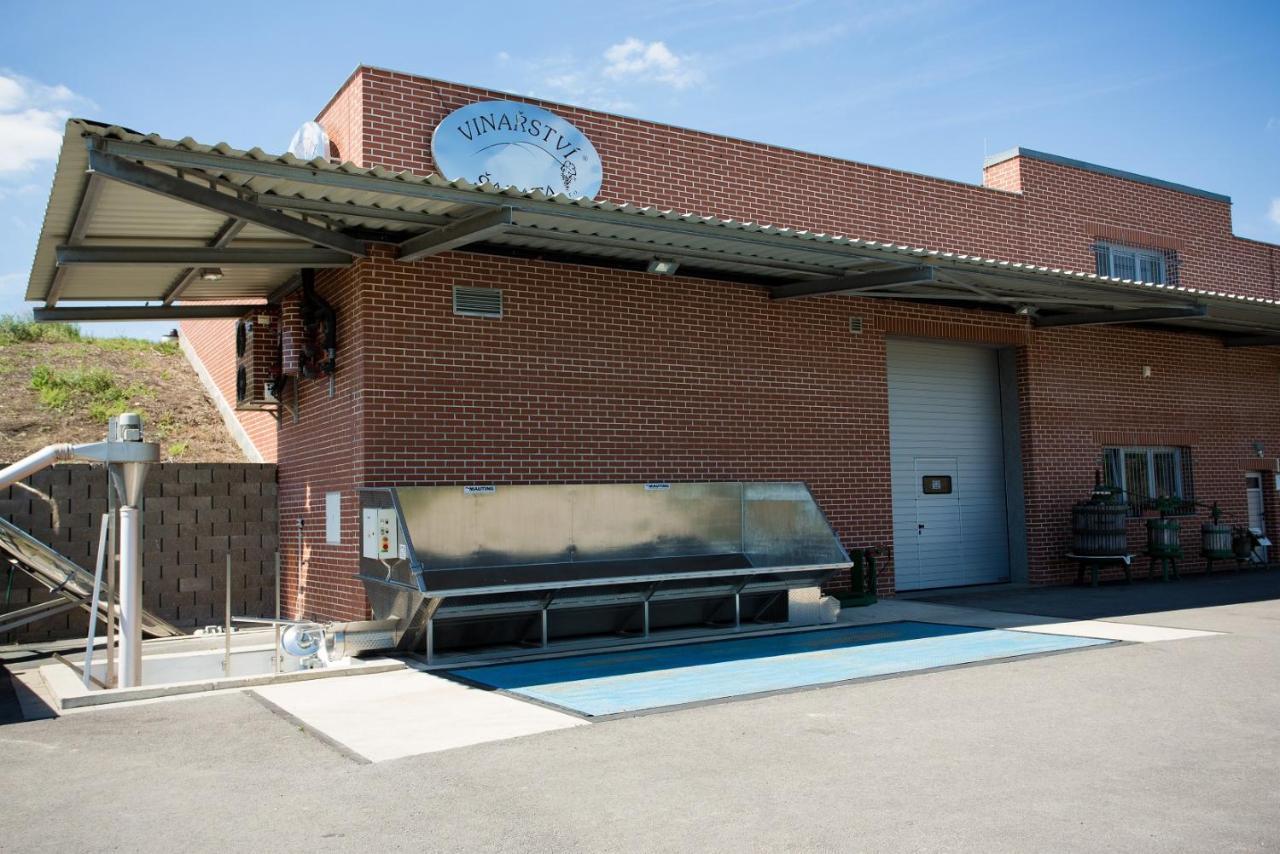 Penzion U Vinarstvi Sabata Zaječí Exteriör bild